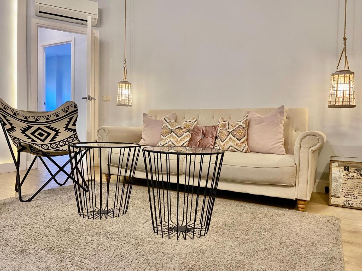 Charming La Casa De La Castellana Apartment Madrid Bagian luar foto